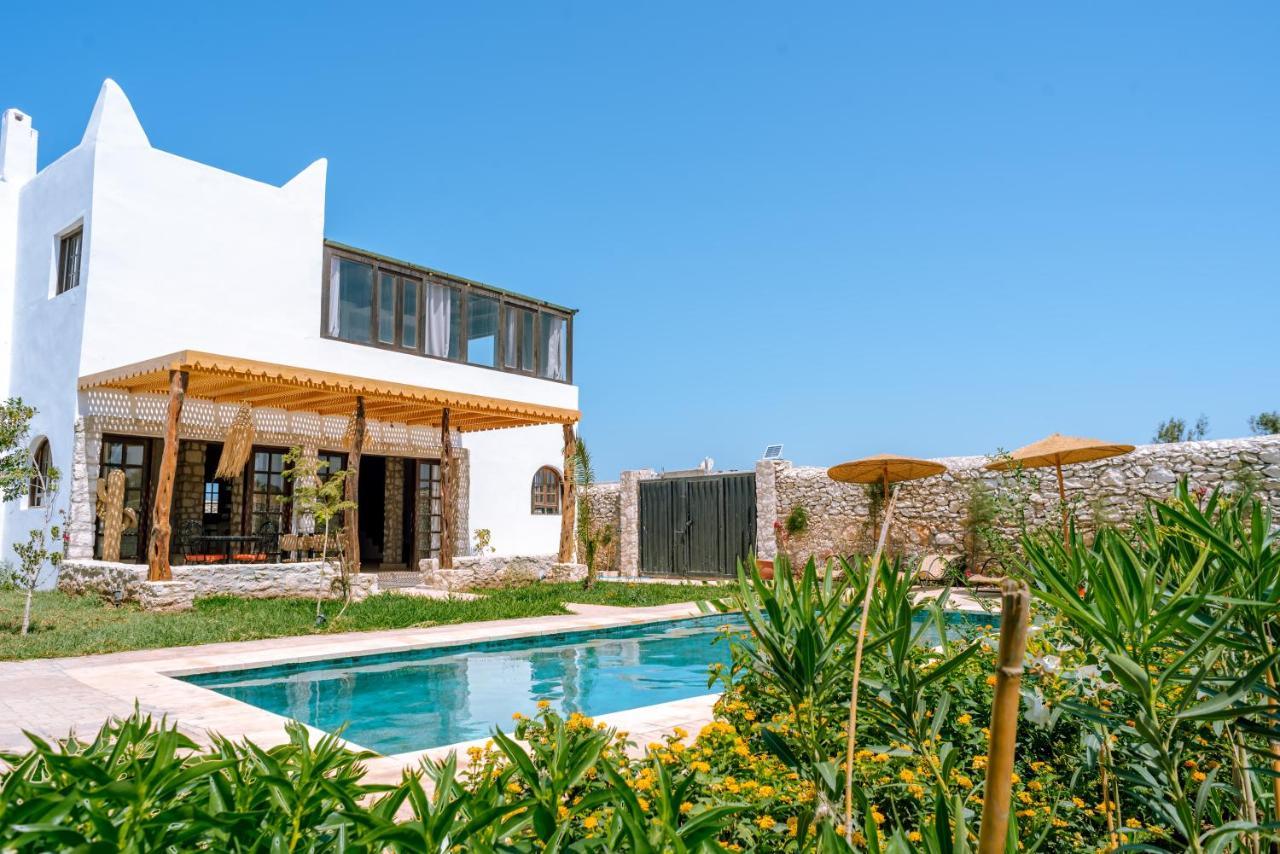 אסאוירה Villa Floratus מראה חיצוני תמונה